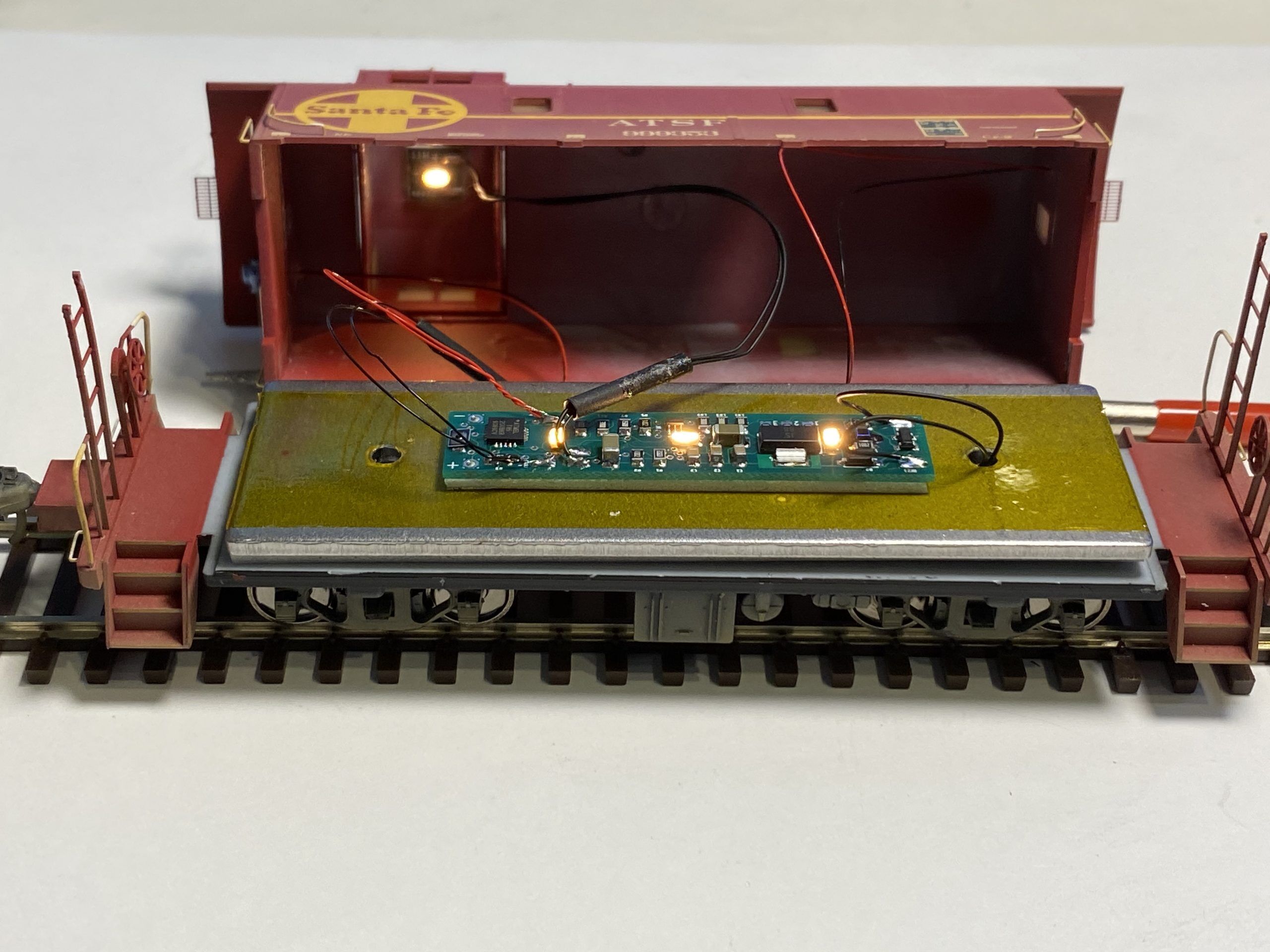 thumbnail image 2 of 4 Pack Model Railway Lights HO Scale LED Yard Light For Model Train Railroad Street Station(A 2 of 11