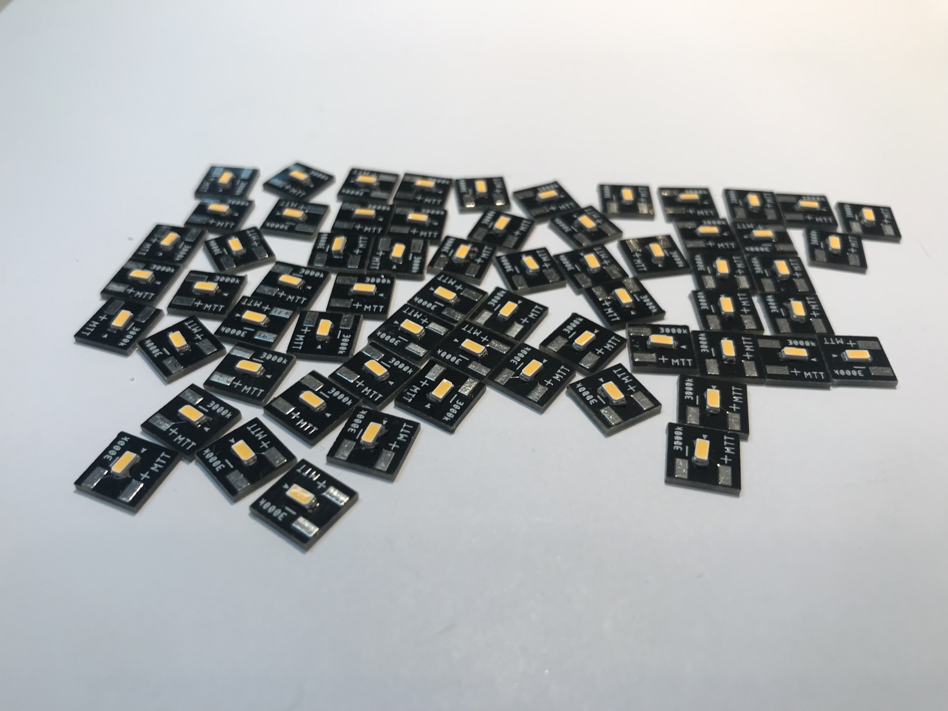 LED chips 8 per pkg. - Signaling, Lighting & Animation