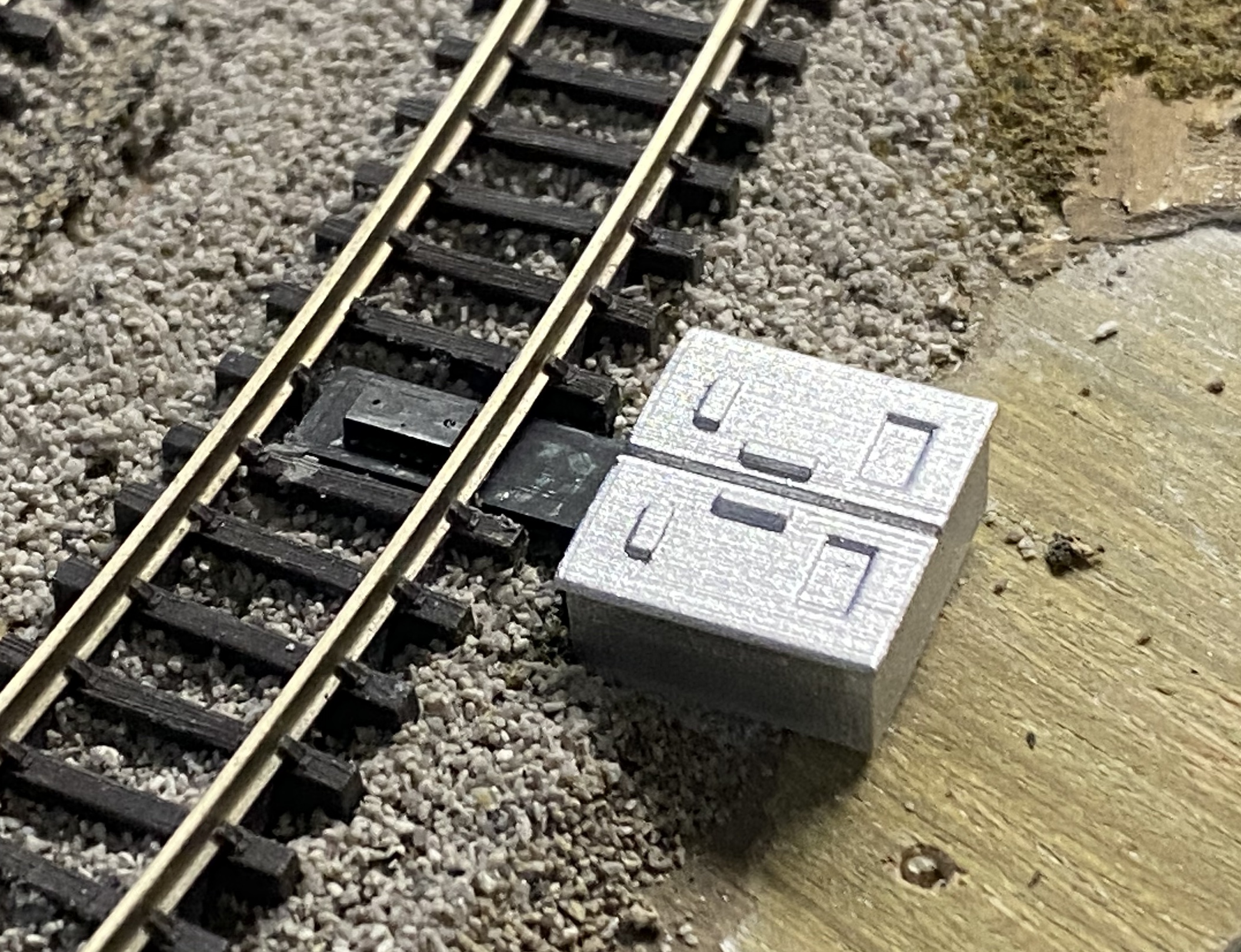 G Scale Rubber Mounting Block (Size varies by part) - Signaling, Lighting &  Animation